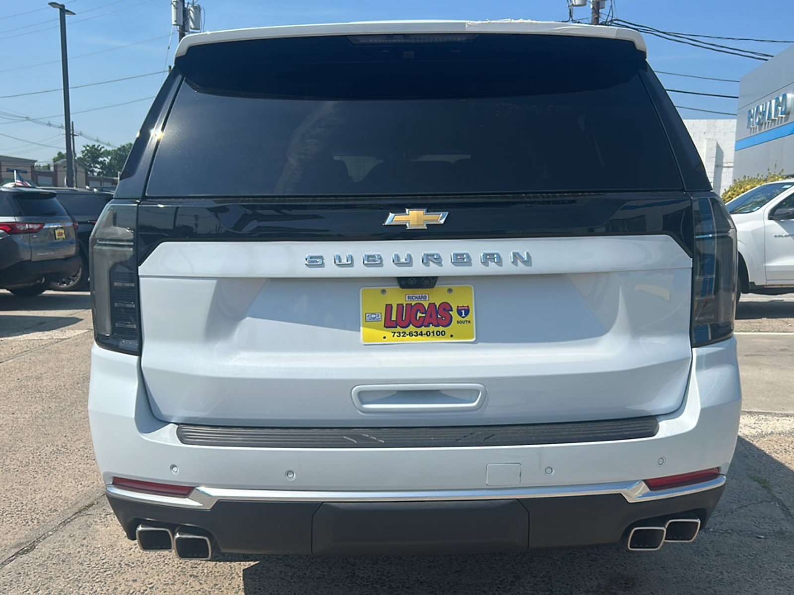New 2026 Chevrolet Suburban High Country AWD/4WD image 10