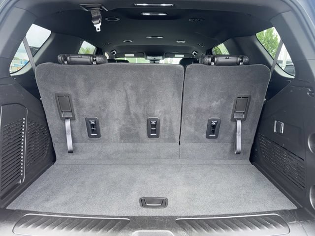 Used 2025 Chevrolet Tahoe LT AWD/4WD image 14