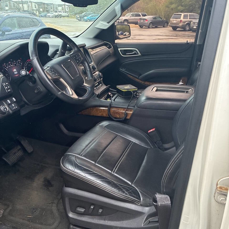 Used 2015 GMC Yukon XL Denali w/ Touring Package AWD/4WD image 10