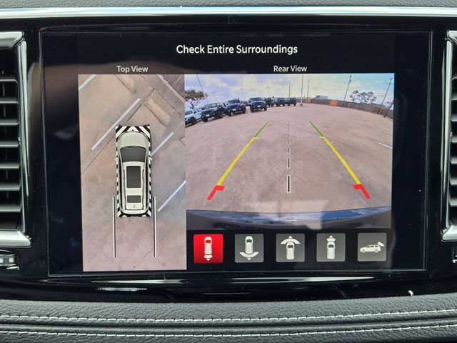 New 2026 Chrysler Pacifica Limited w/ Uconnect Theater Family Group FWD image 14