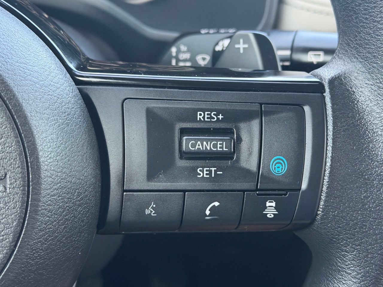 Certified 2023 Nissan Rogue SV FWD image 19