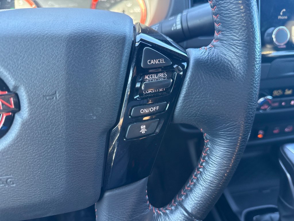Used 2022 Nissan Frontier PRO-4X w/ Technology Package AWD/4WD image 24