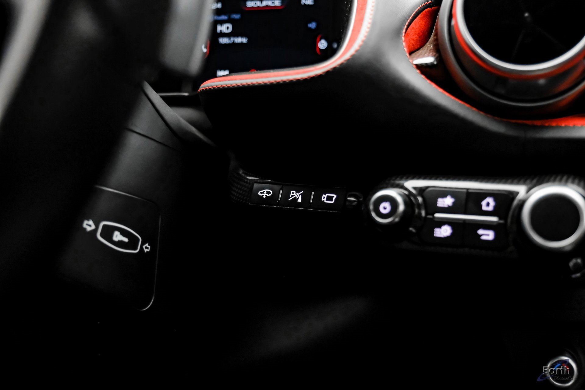 Used 2018 Ferrari 812 Superfast image 69