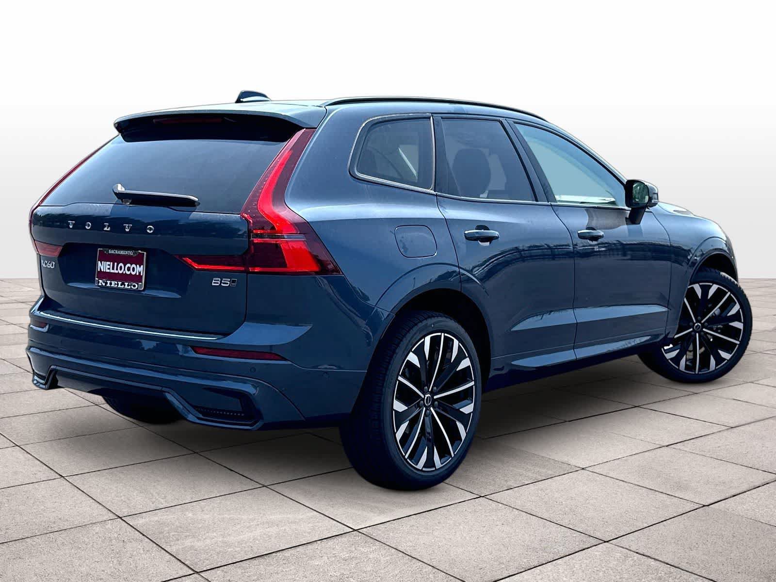New 2026 Volvo XC60 B5 Ultra w/ Climate Package PRO AWD/4WD image 4