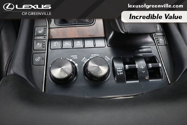 Used 2017 Lexus LX 570 4WD w/ Luxury Package image 21