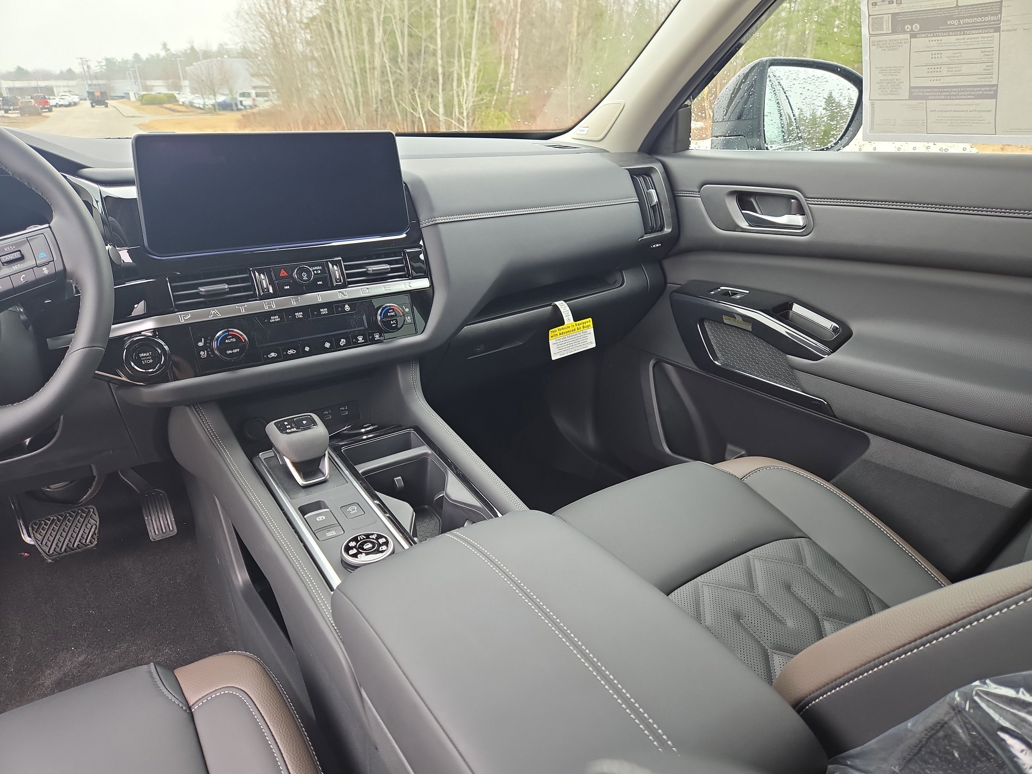New 2026 Nissan Pathfinder Platinum image 19