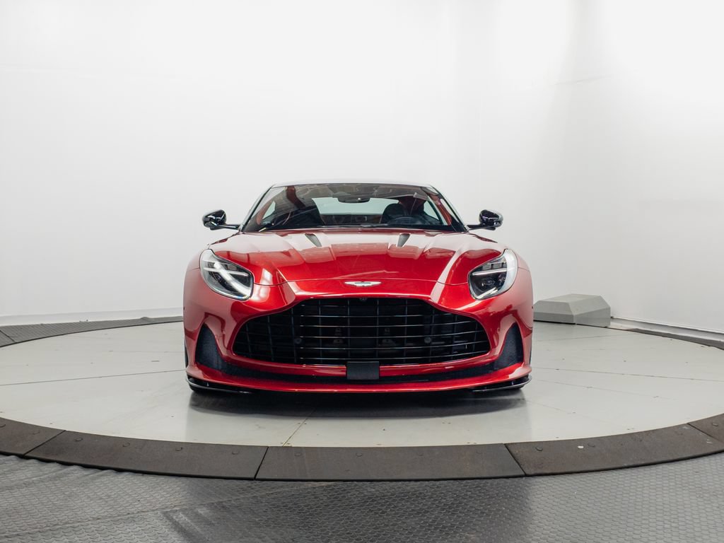 Used 2024 Aston Martin DB12 Coupe RWD video 2