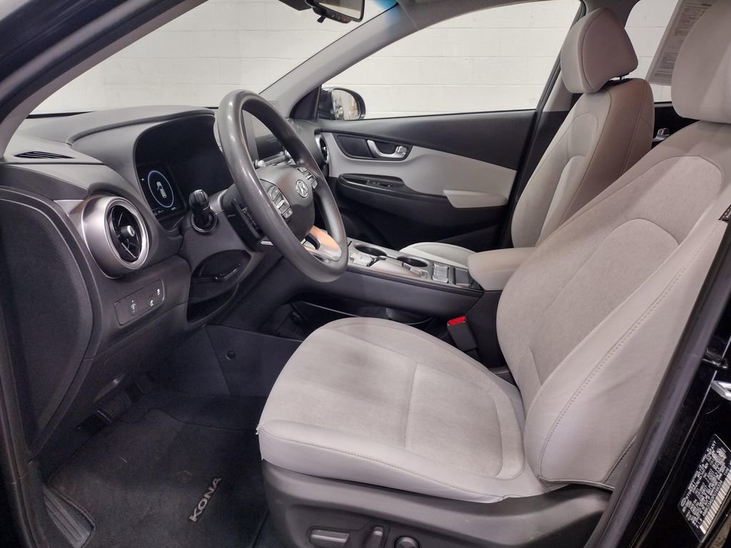 Certified 2023 Hyundai Kona SE w/ Cargo Package image 21