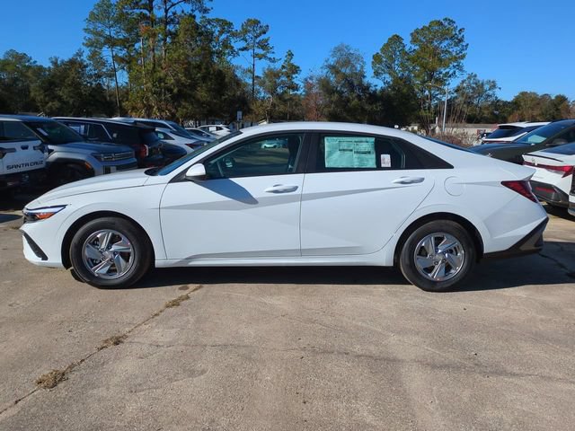 New 2026 Hyundai Elantra SE FWD image 8