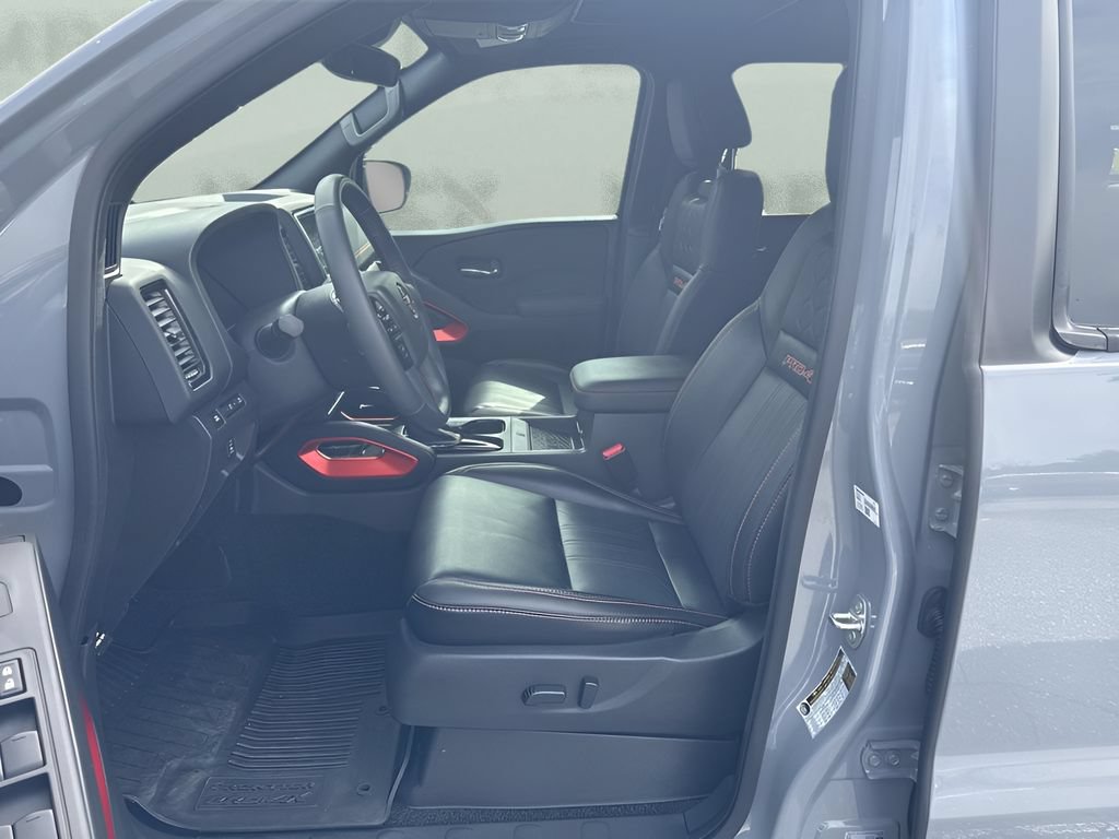 Used 2024 Nissan Frontier PRO-4X w/ Pro Premium Package AWD/4WD image 9
