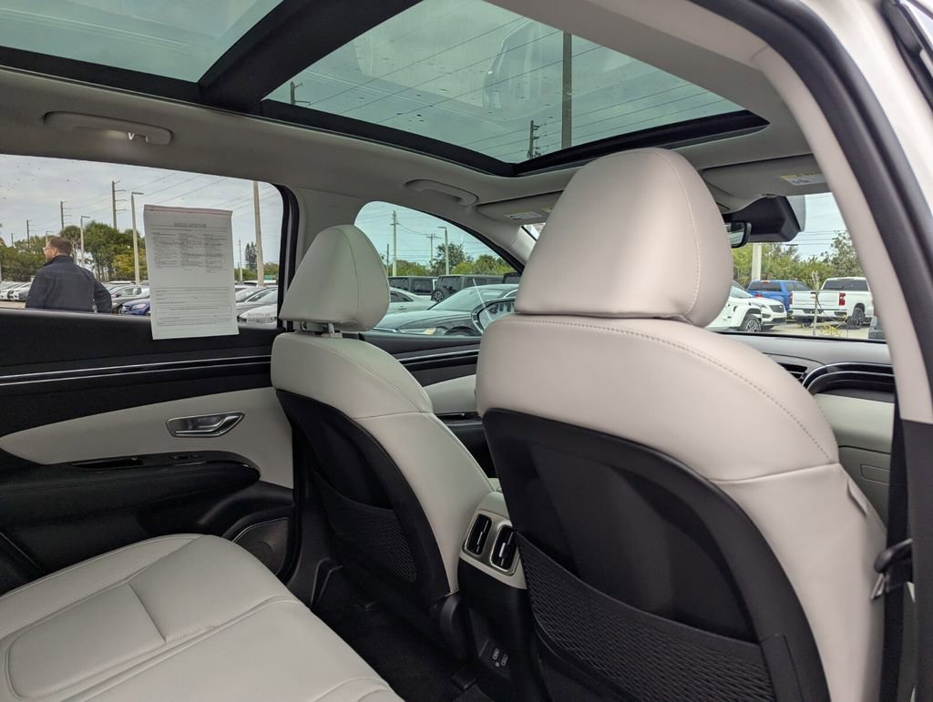 Used 2023 Hyundai Tucson Limited image 12