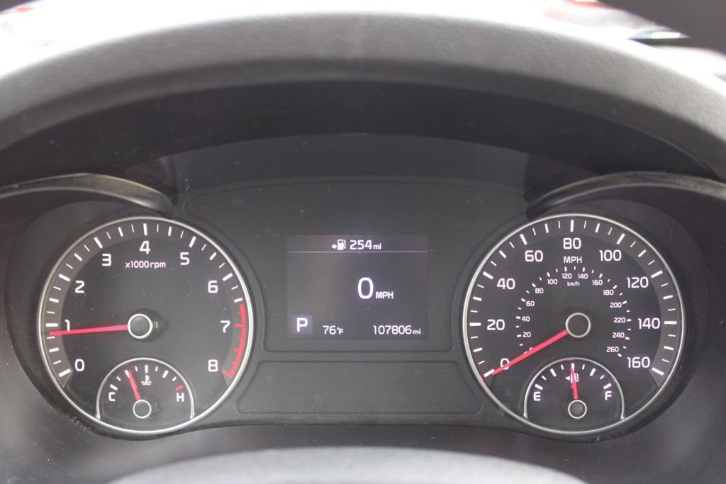 Used 2020 Kia Optima LX image 29