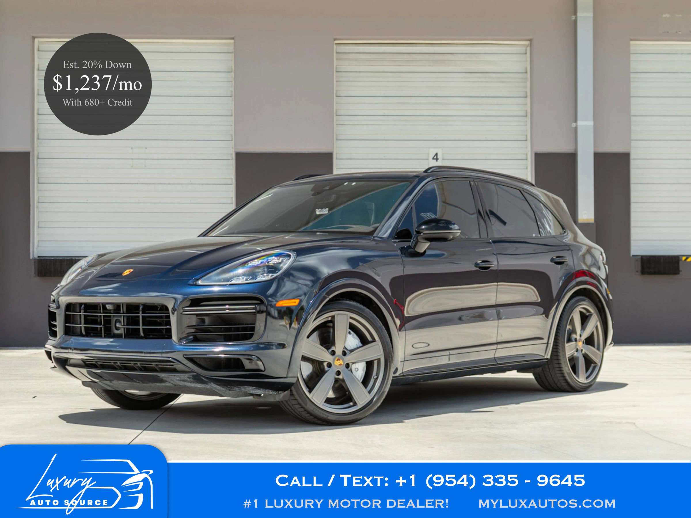 Used 2022 Porsche Cayenne Turbo image 1