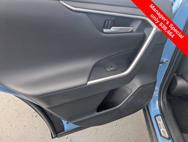 Used 2023 Toyota RAV4 XSE AWD/4WD image 11