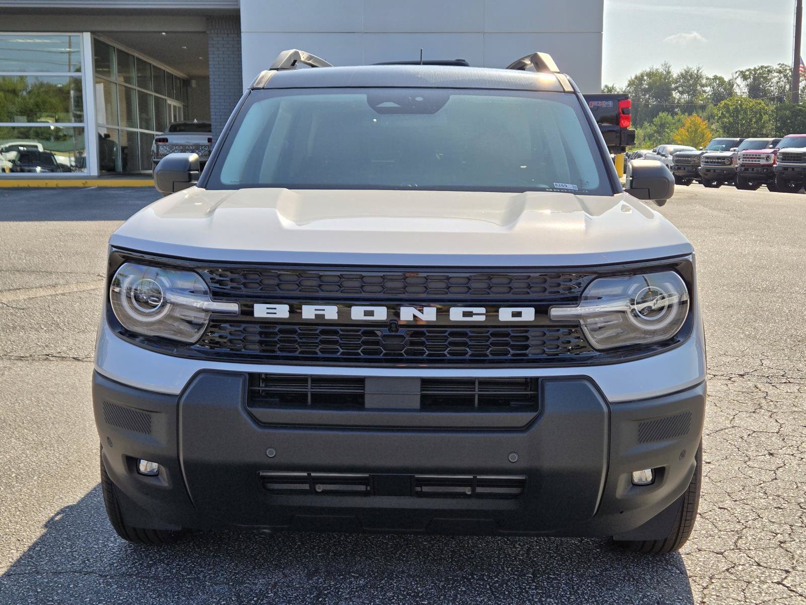 New 2026 Ford Bronco Sport Outer Banks w/ Outer Banks Tech Package+ AWD/4WD image 3