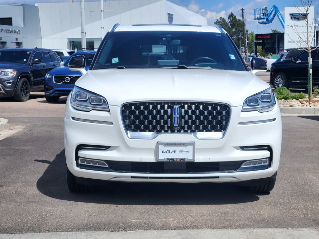 Used 2021 Lincoln Aviator Grand Touring w/ Equipment Group 302A AWD/4WD image 2