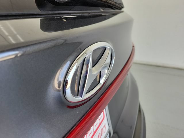 Used 2021 Hyundai Santa Fe Limited FWD image 10