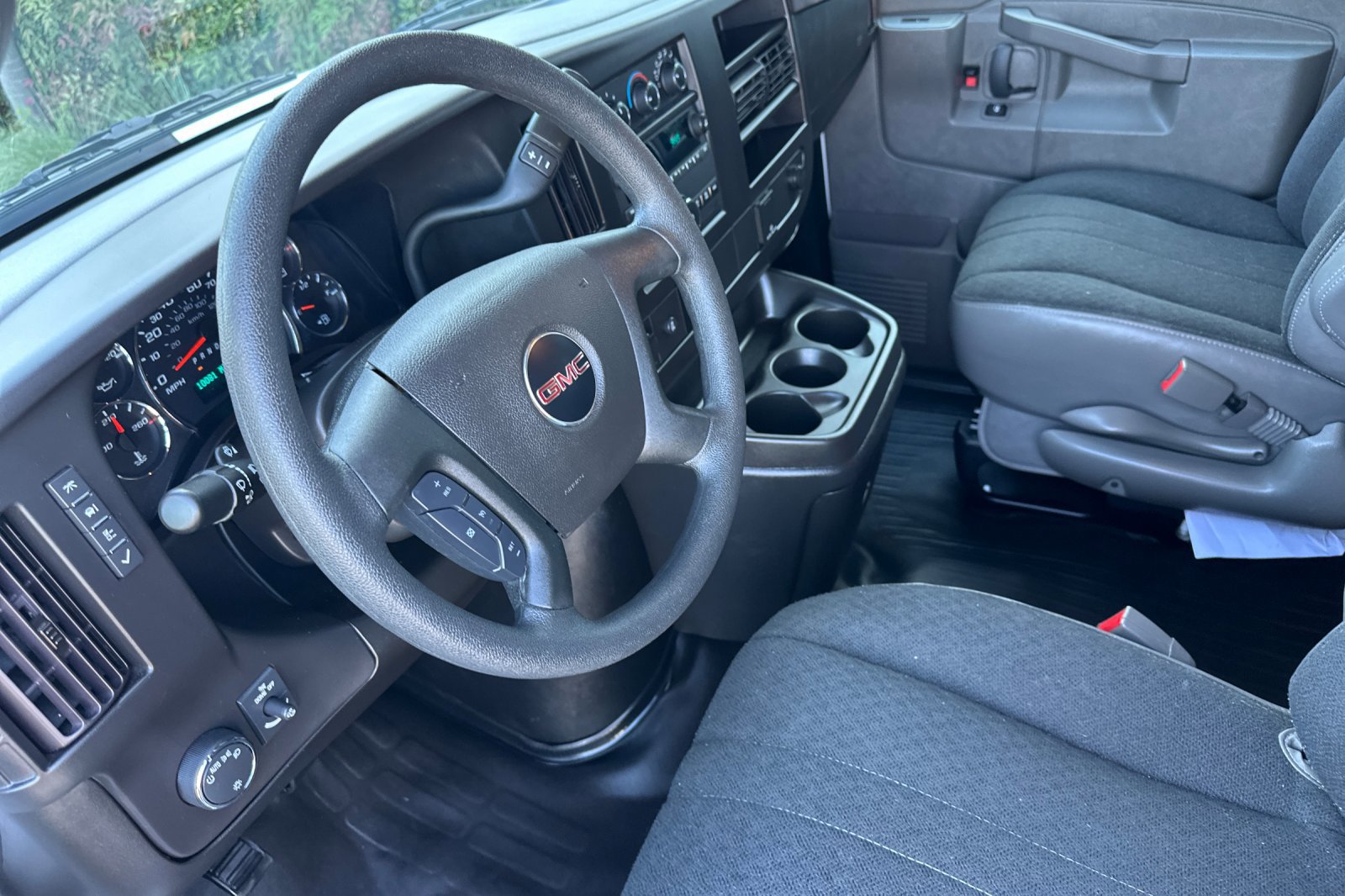 Used 2024 GMC Savana 2500 w/ Driver Convenience Package RWD image 10