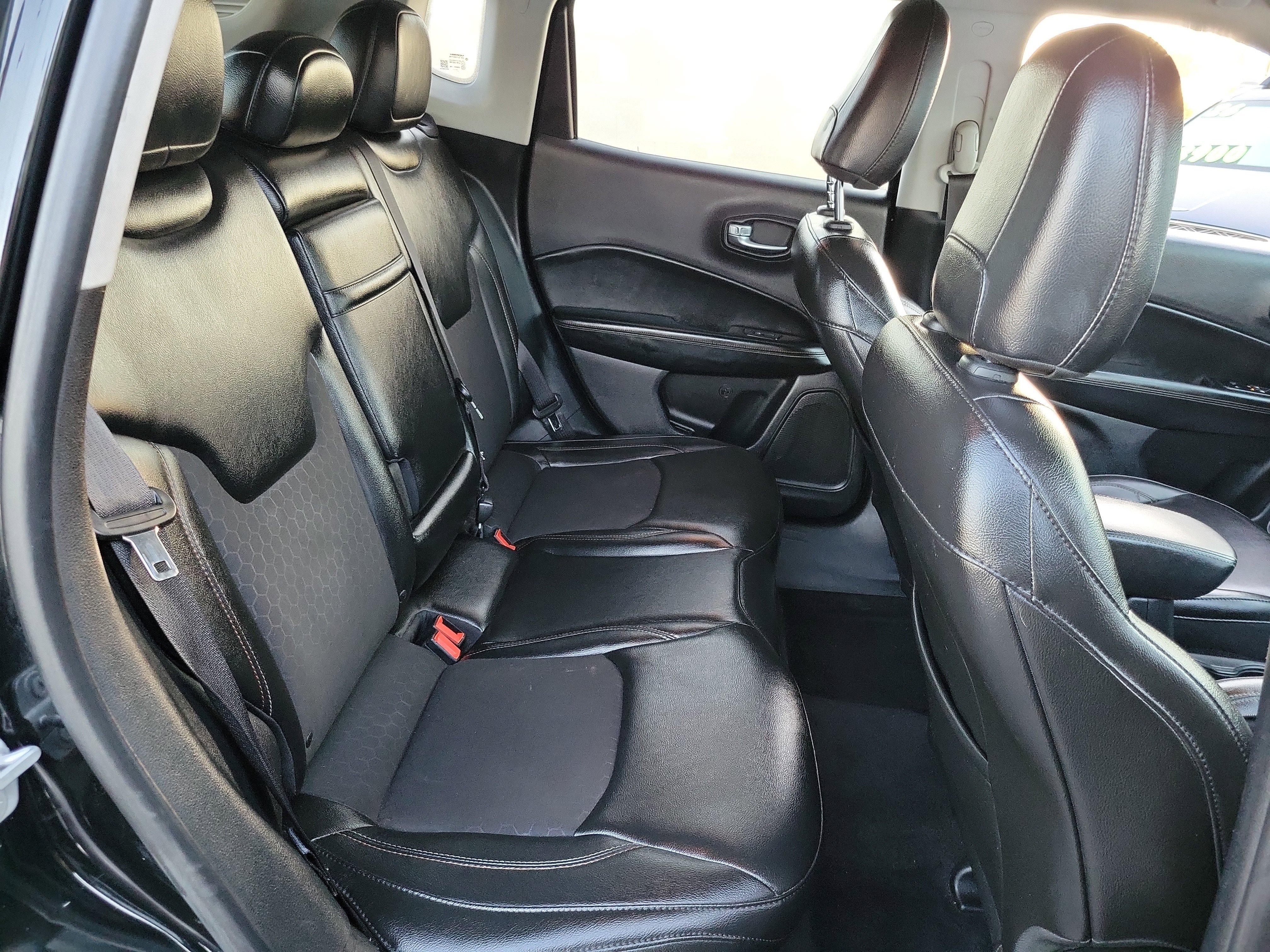 Used 2018 Jeep Compass Latitude w/ Popular Equipment Group image 23