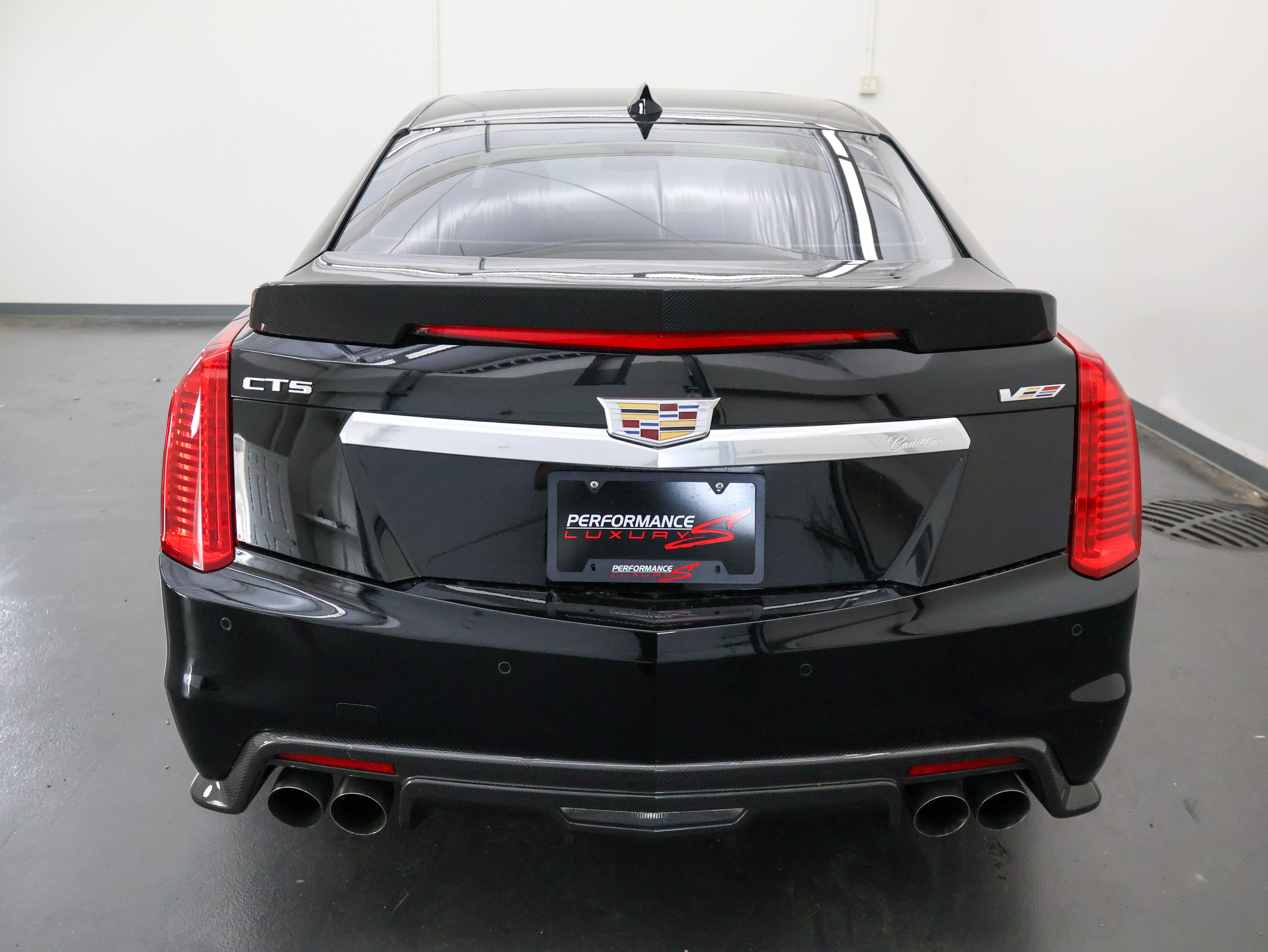 Used 2016 Cadillac CTS V w/ Carbon Fiber Package RWD image 4