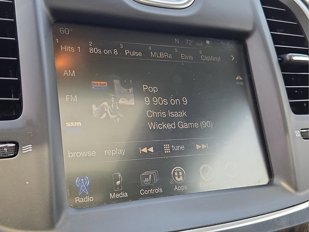 Used 2016 Chrysler 300 C image 17