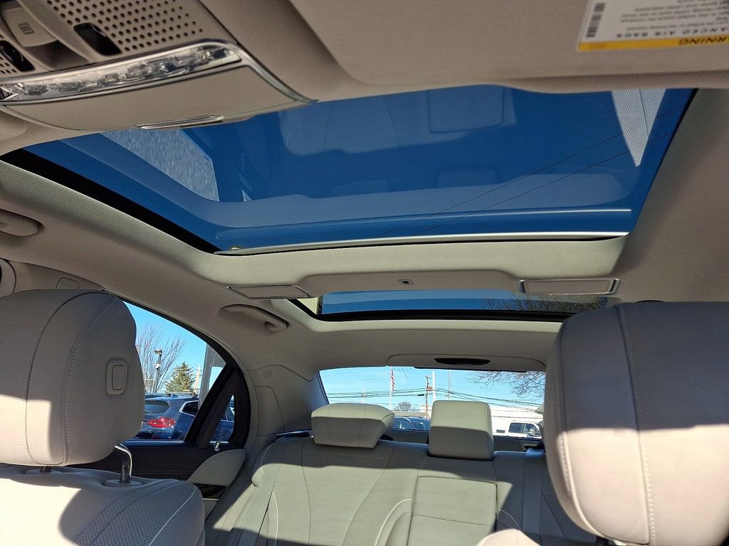 Used 2017 Mercedes-Benz S 550 4MATIC Sedan image 14