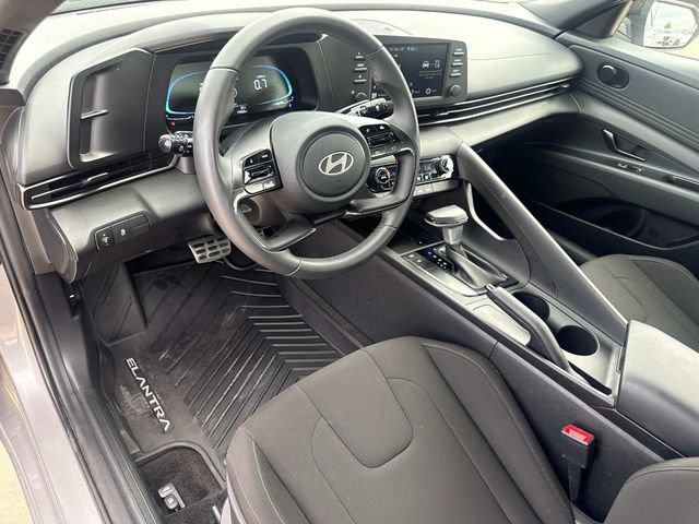 Certified 2025 Hyundai Elantra Sport FWD image 24