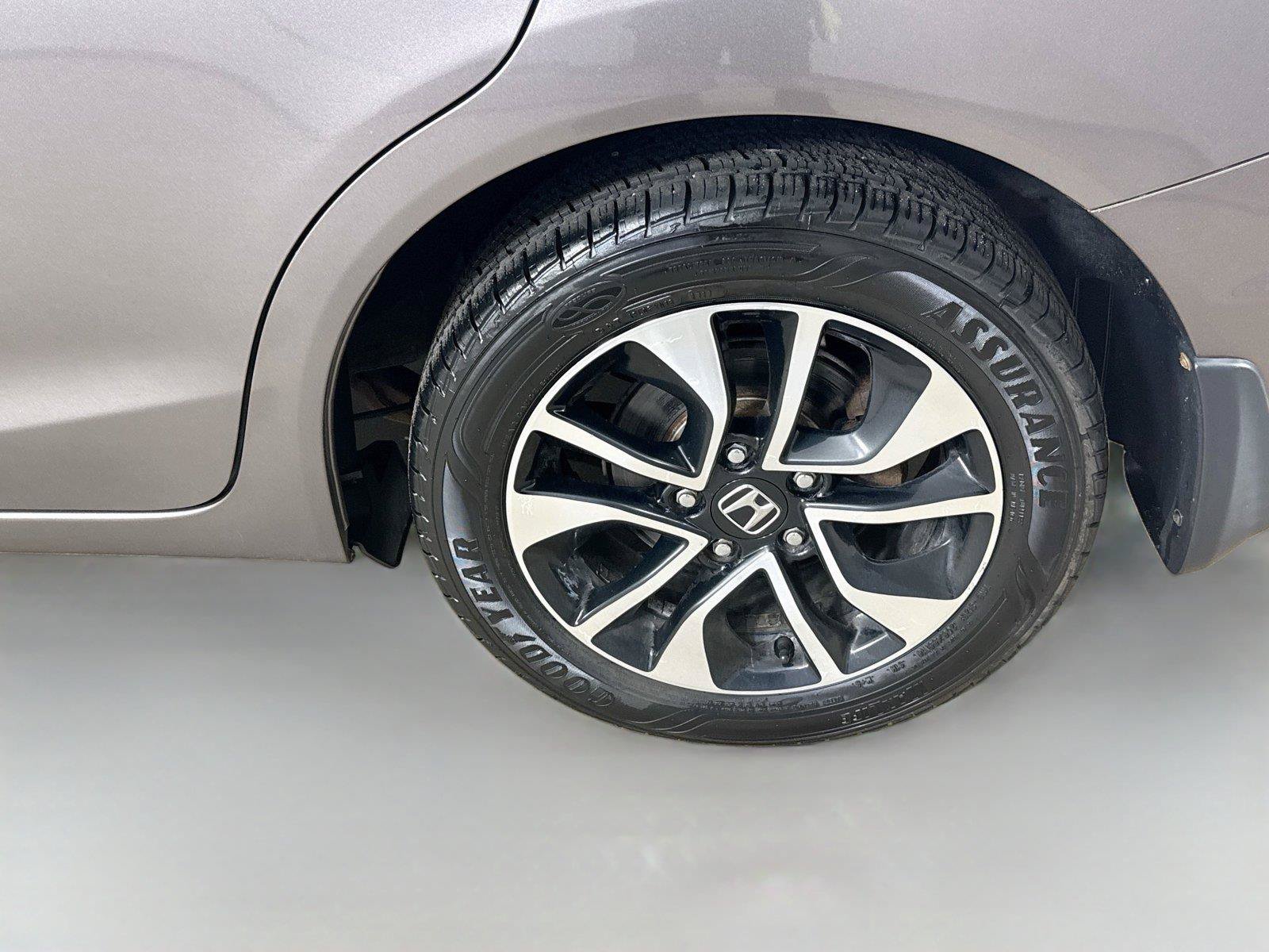 Used 2015 Honda Civic EX image 28