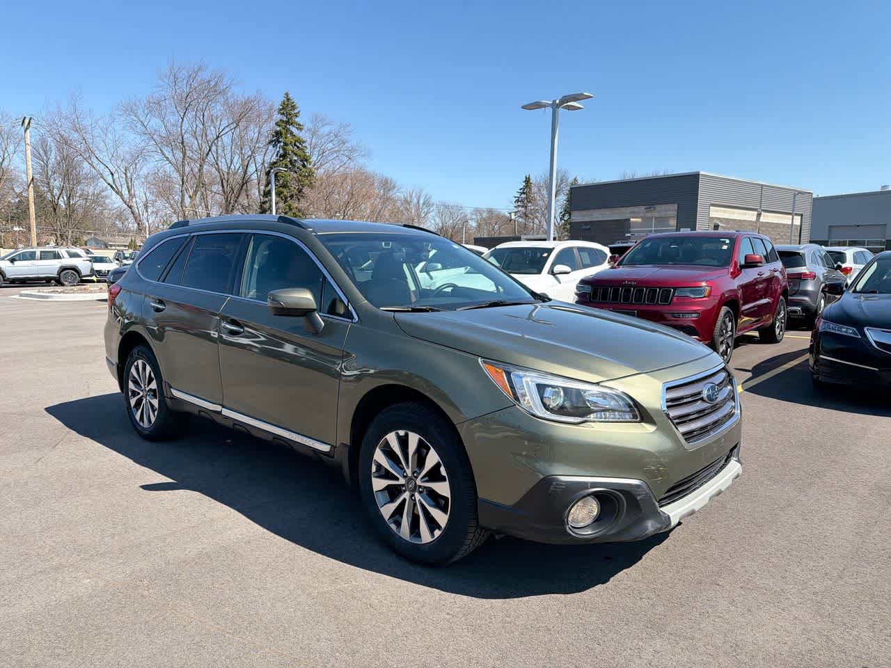 Used 2017 Subaru Outback 2.5i Touring w/ Popular Package #5A AWD/4WD image 15