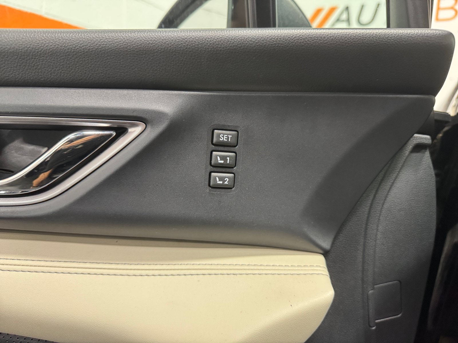 Used 2019 Subaru Ascent Limited AWD/4WD image 14