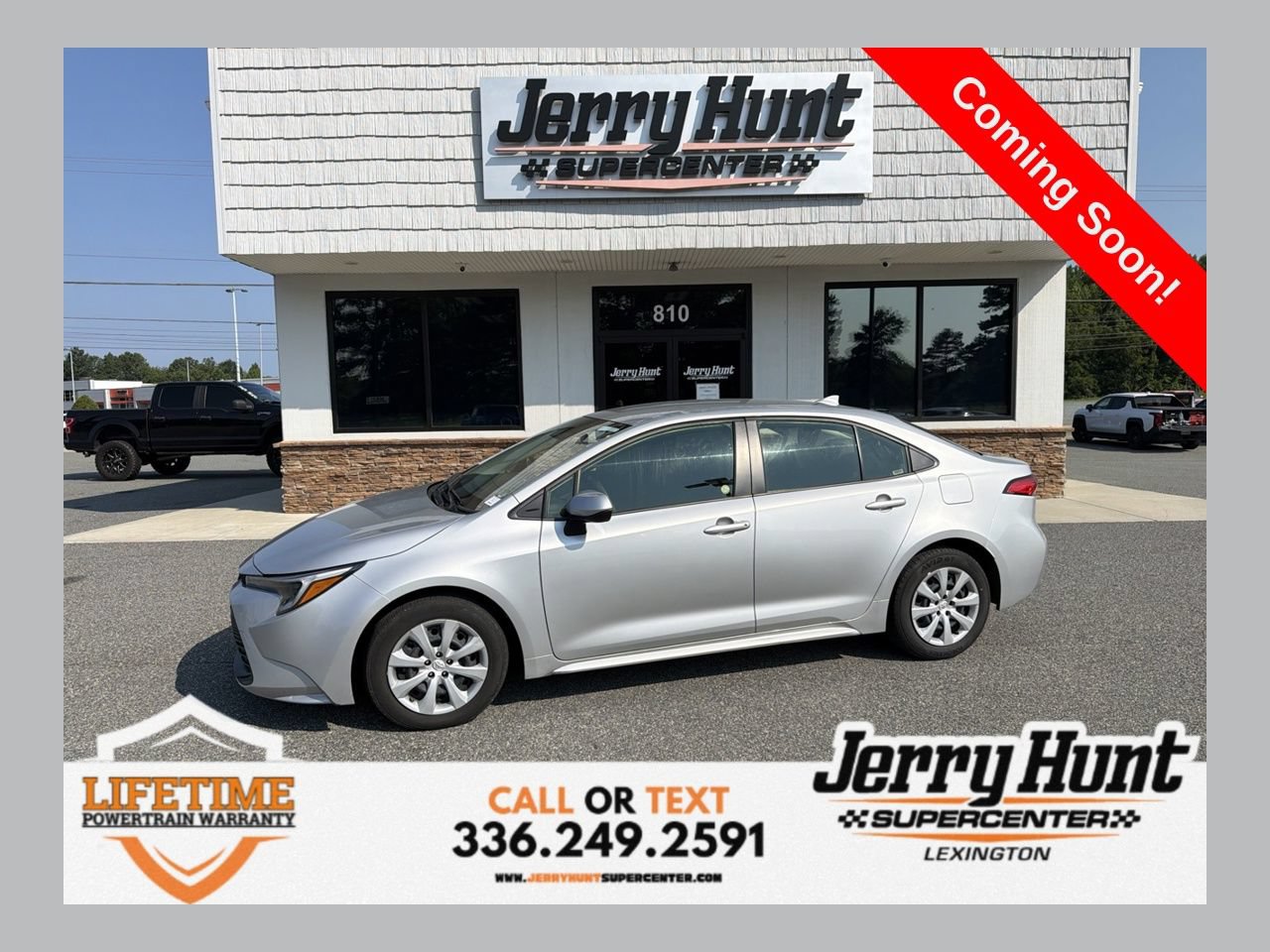 Used 2025 Toyota Corolla LE FWD image 1