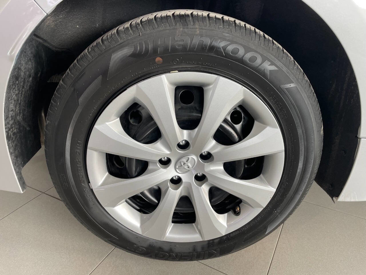 Used 2024 Toyota Corolla LE image 12