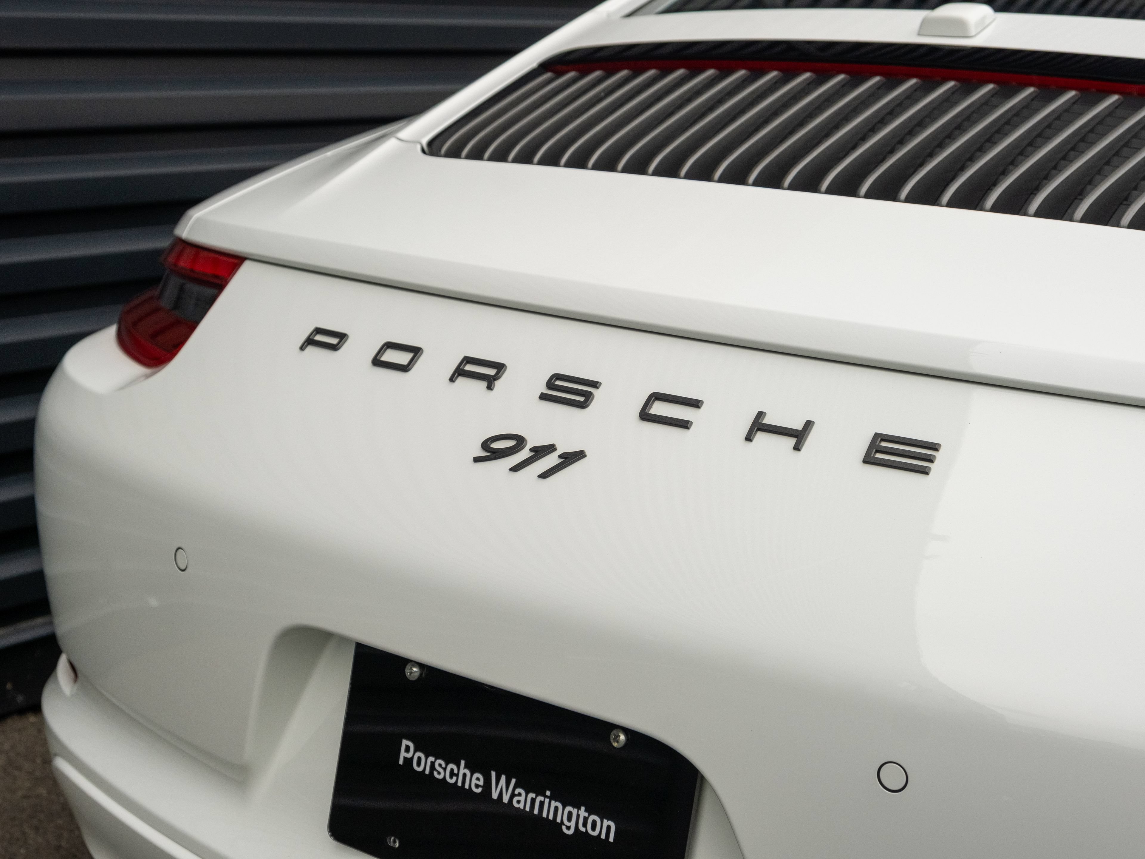 Certified 2019 Porsche 911 Carrera T RWD image 18