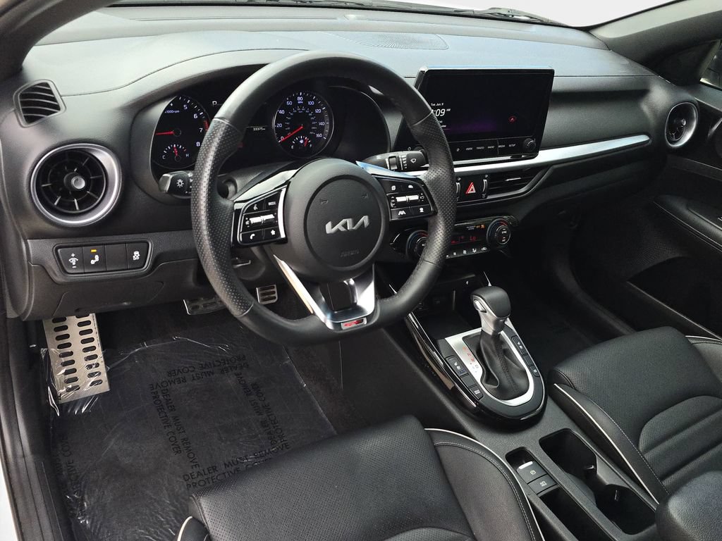 Used 2023 Kia Forte GT-Line w/ GT-Line Premium Package FWD image 19