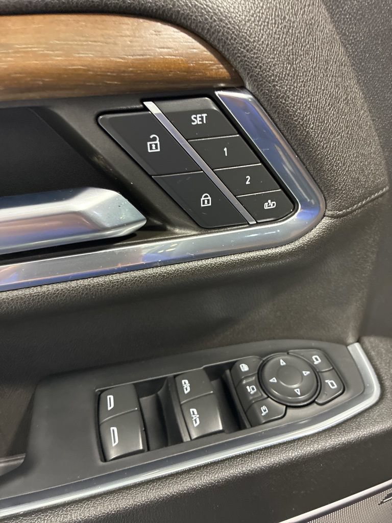 Used 2024 Chevrolet Silverado 2500 High Country w/ High Country Premium Package AWD/4WD image 21