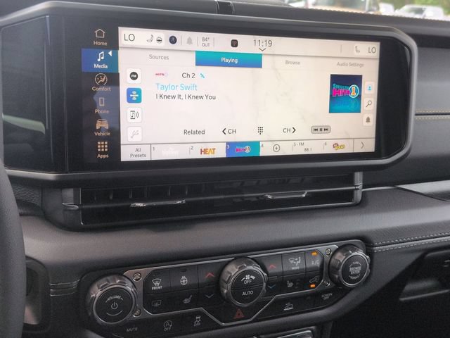 New 2026 Jeep Gladiator Sport AWD/4WD image 21