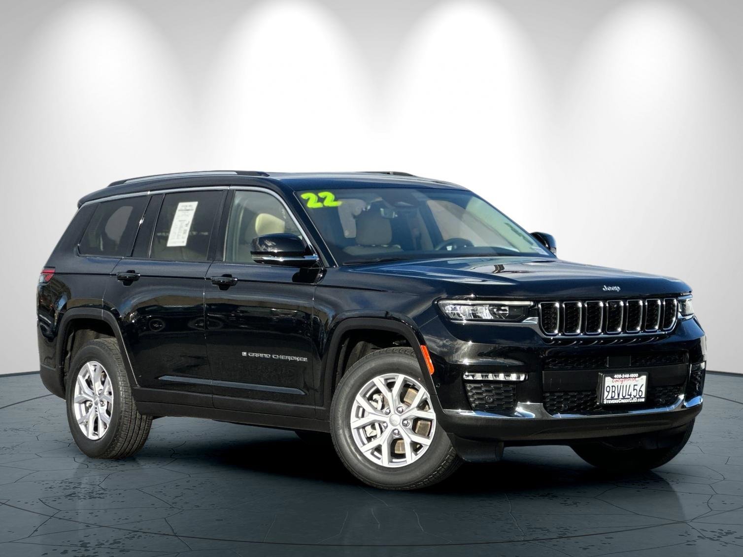 Used 2022 Jeep Grand Cherokee L Limited w/ Luxury Tech Group II image 2