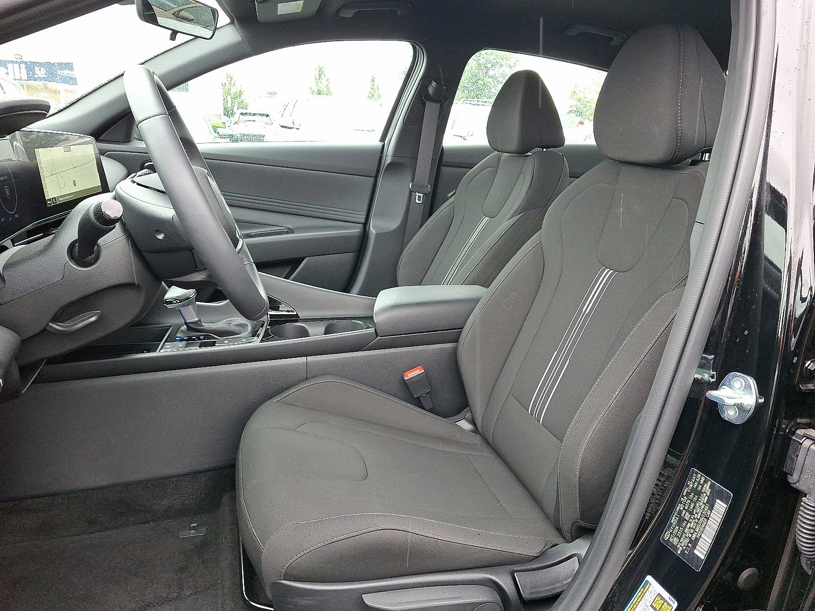 Certified 2025 Hyundai Elantra SEL image 13