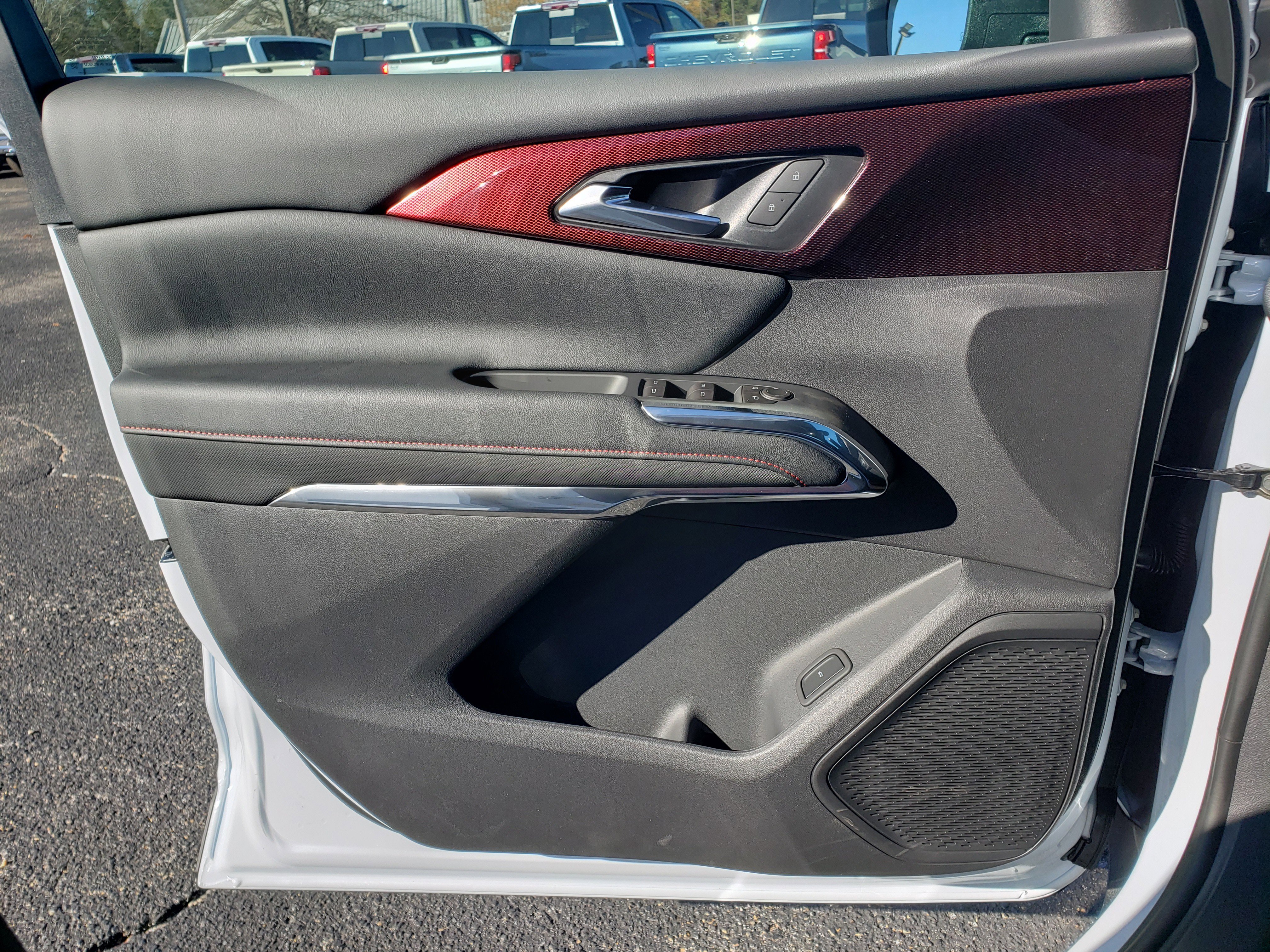 New 2026 Chevrolet Traverse Z71 w/ Driver Confidence Package image 14