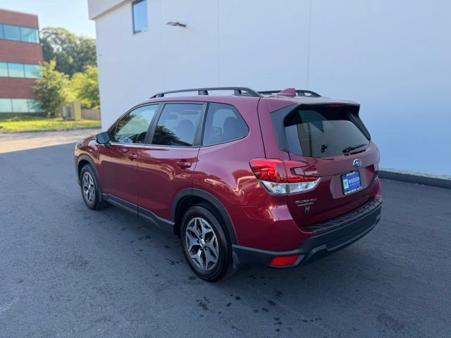 Used 2023 Subaru Forester Premium AWD/4WD image 9
