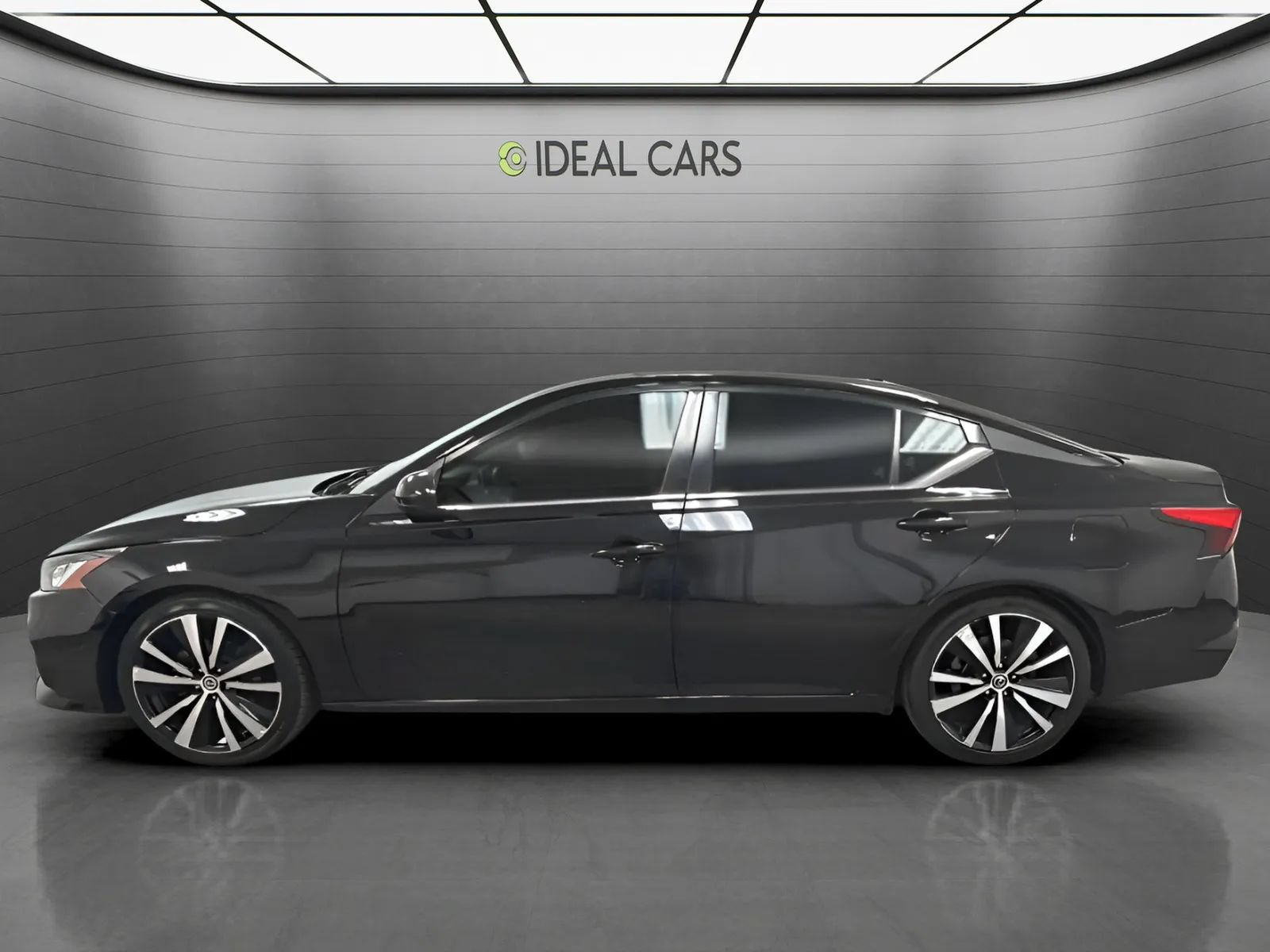Used 2020 Nissan Altima 2.5 SR FWD image 9