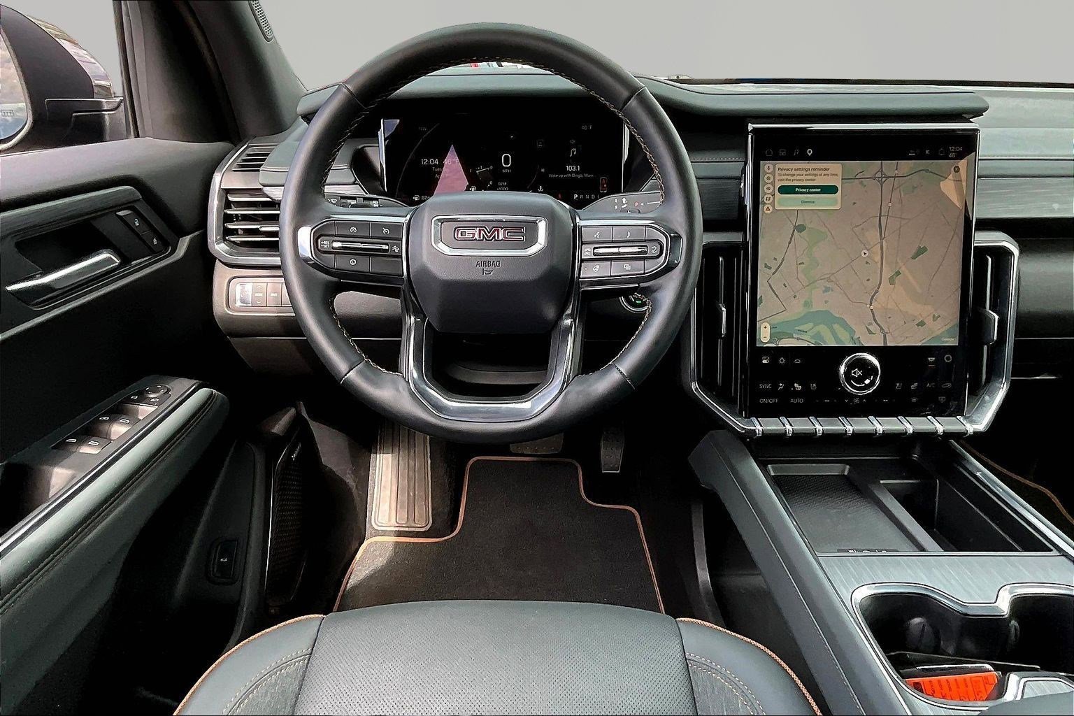 Used 2025 GMC Acadia AT4 w/ Luxury Package image 8