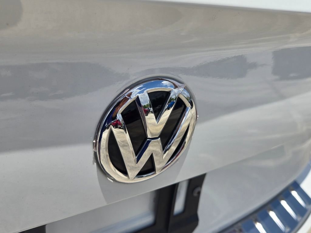Used 2020 Volkswagen Jetta SE w/ SE Cold Weather Package FWD image 13