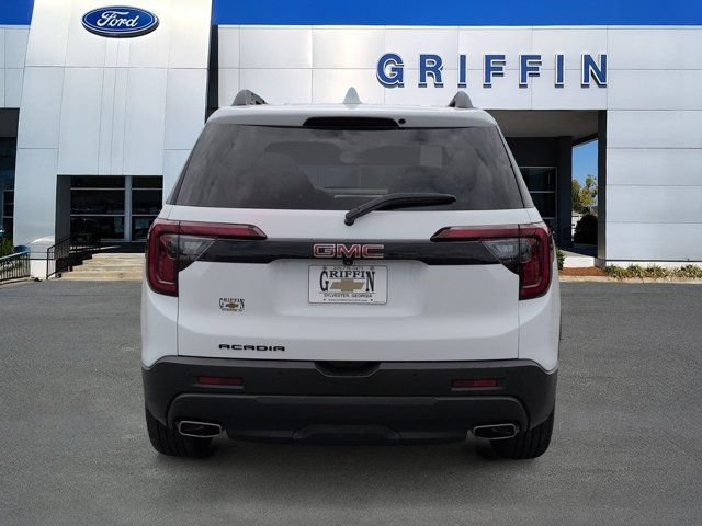 Used 2023 GMC Acadia SLE w/ Driver Convenience Package FWD image 8