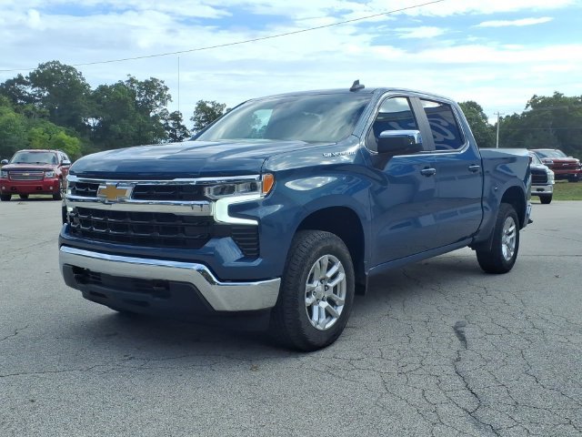 Used 2024 Chevrolet Silverado 1500 LT AWD/4WD image 3