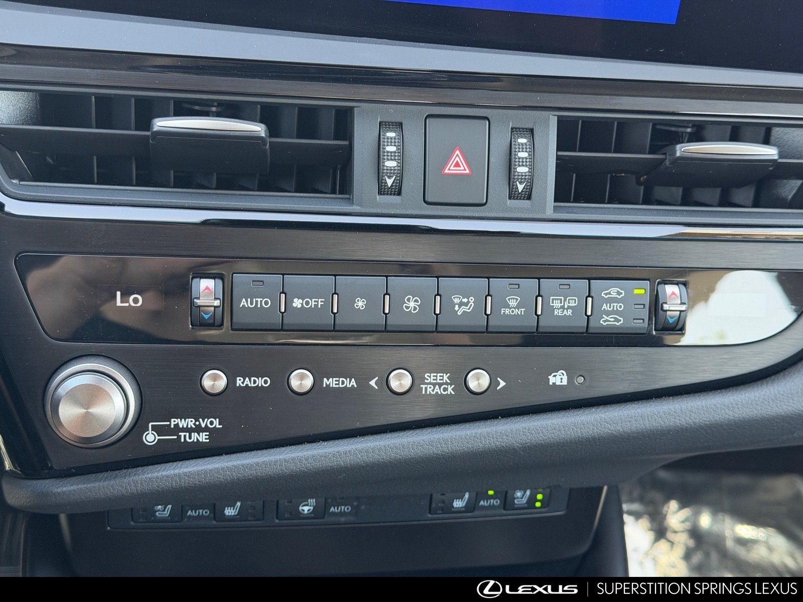 Certified 2025 Lexus ES 300h w/ Premium Package FWD image 31