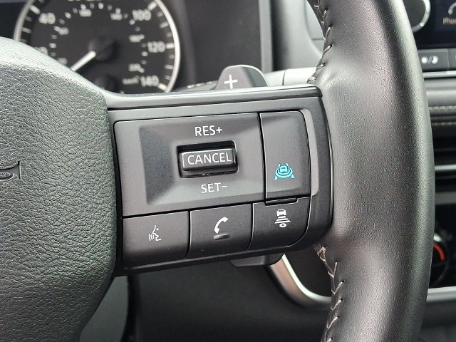Used 2025 Nissan Rogue SV AWD/4WD image 22