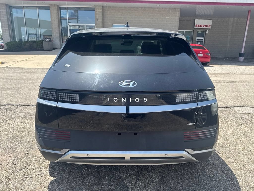 Used 2023 Hyundai Ioniq 5 SEL w/ Cargo Package AWD/4WD image 3