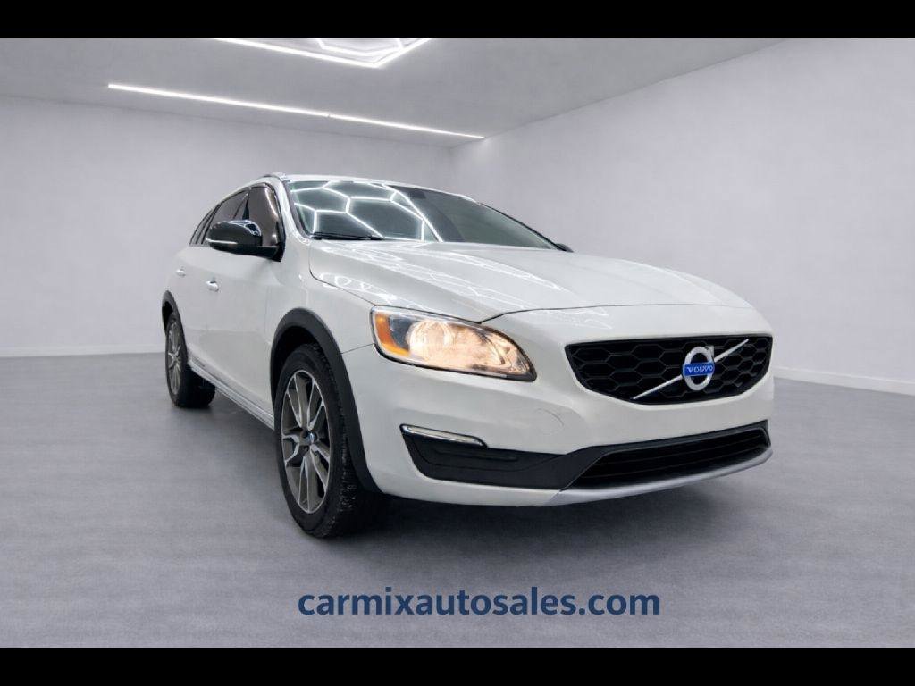 Used 2017 Volvo V60 T5 Cross Country w/ Convenience Package AWD/4WD image 1