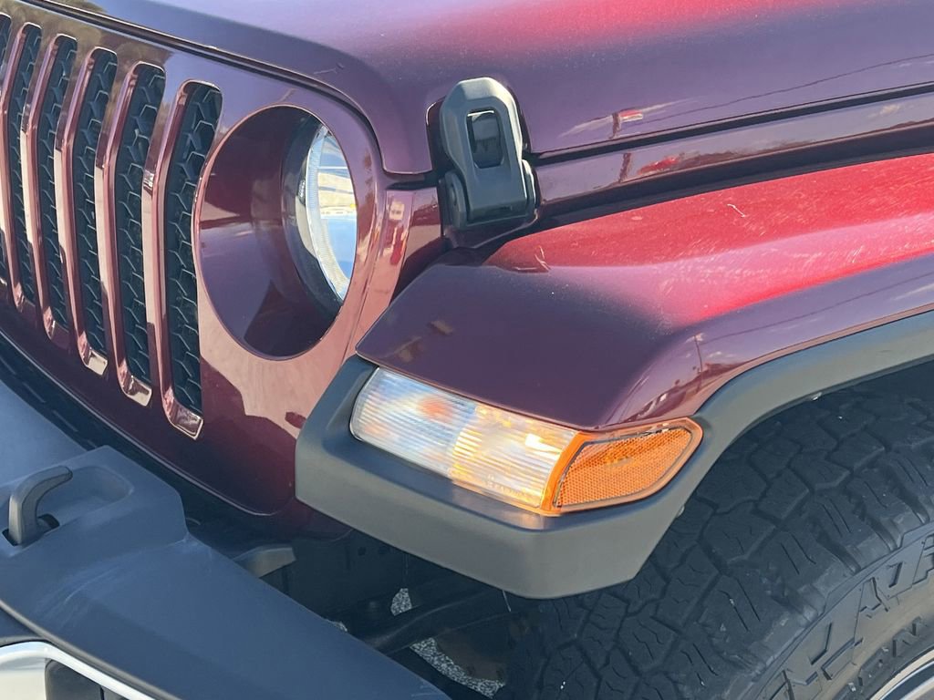 Used 2021 Jeep Gladiator Sport image 27